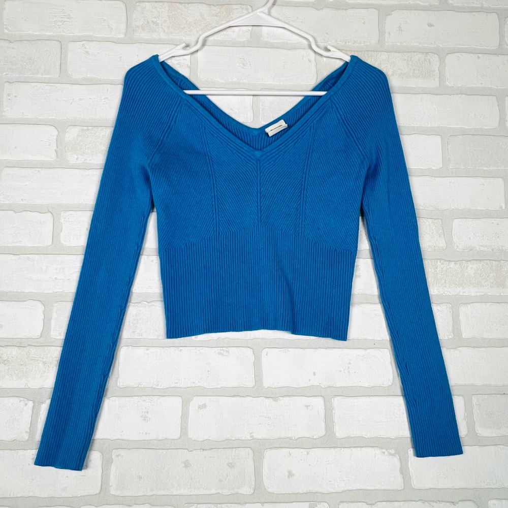 Abercrombie & Fitch Womens Blue Ribbed V-Neck Long Sleeve Knit Crop Top Size M